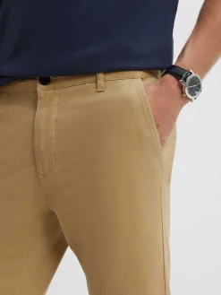 Chino<Alvaro Moreno PANTALON CHINO COMFORT Camel