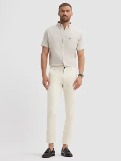 Chino<Alvaro Moreno PANTALON CHINO SLIM FIT Crudo