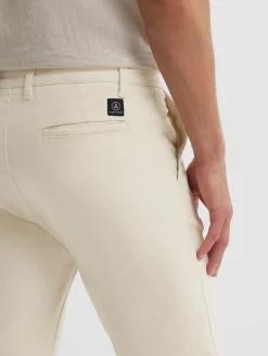Chino<Alvaro Moreno PANTALON CHINO SLIM FIT Crudo